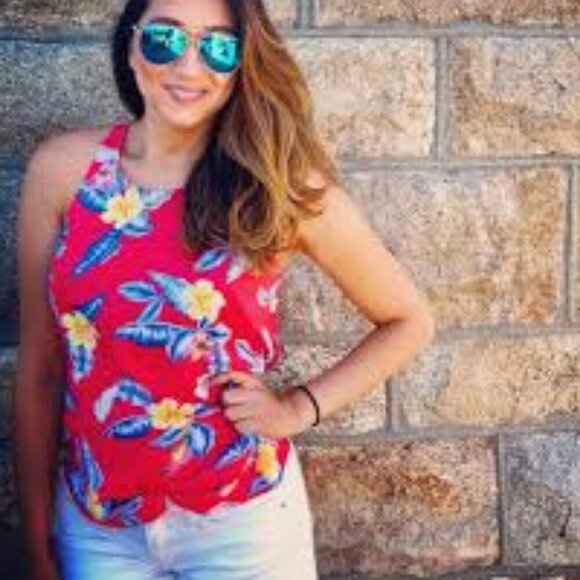 NWT Old Navy Salmon Pink Hawaiian Floral Sleeveless Tank Top - Picture 1 of 10